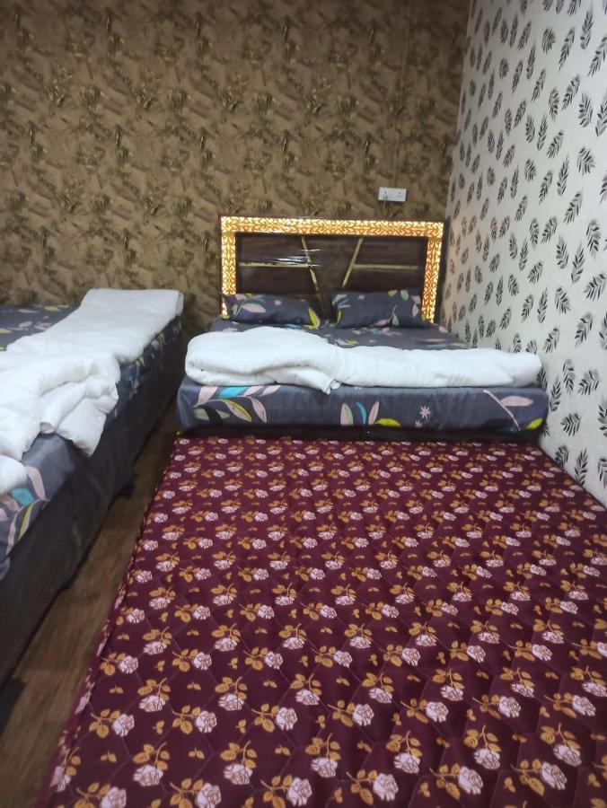 Shree Kashi Govardhan Dham Hotel Ujjain Eksteriør billede